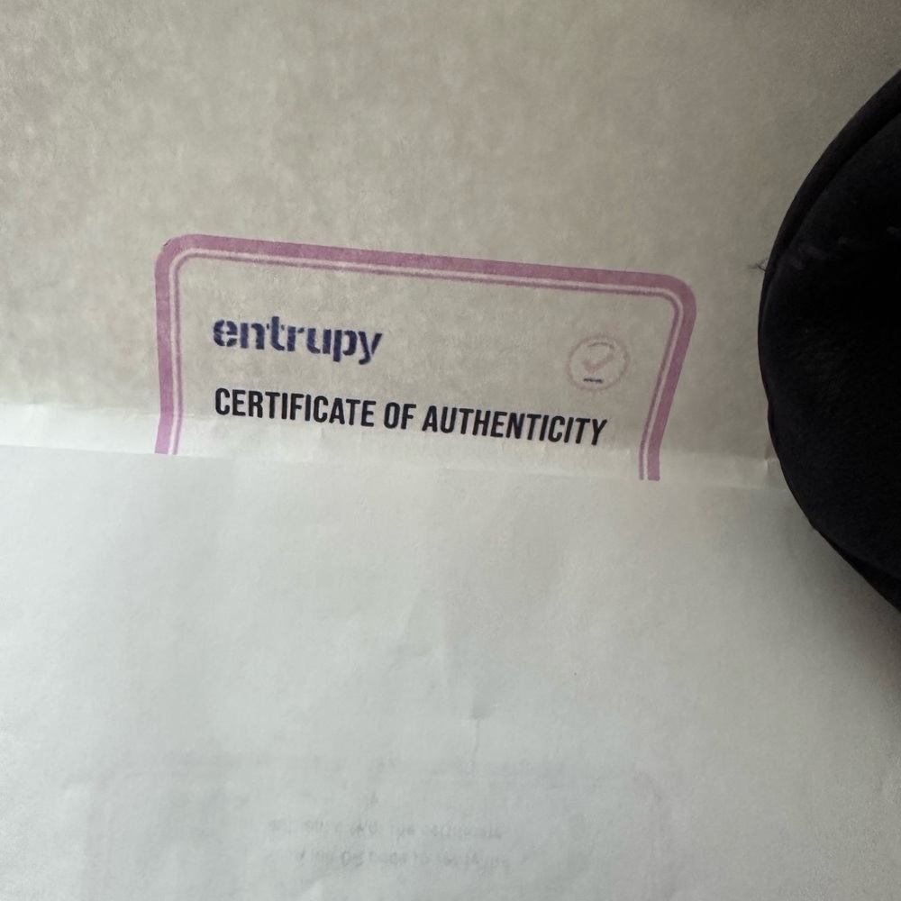 CHANEL Navy Blue Shoulder Bag with Iconic Chain Strap - Picture 5 of 16